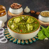 Aloo Palak (Gravy)