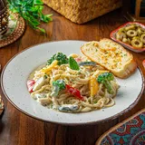 Vegetable Spaghetti Pasta In Cheese Sauce