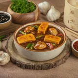Paneer Mushroom Chilli Gravy