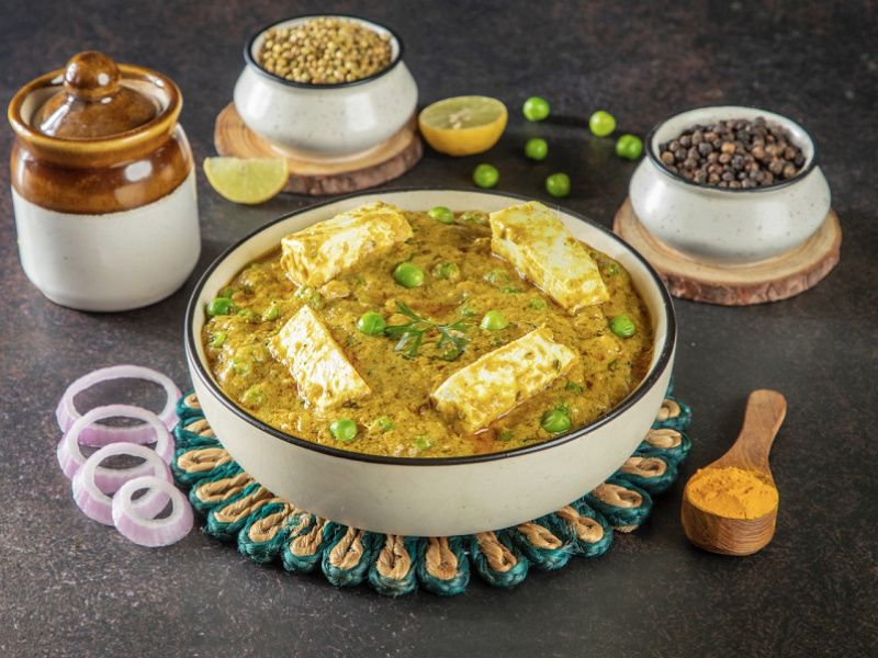 Matar Paneer (Gravy)