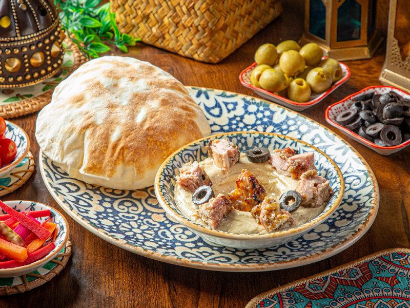 Hummus With Dajaj