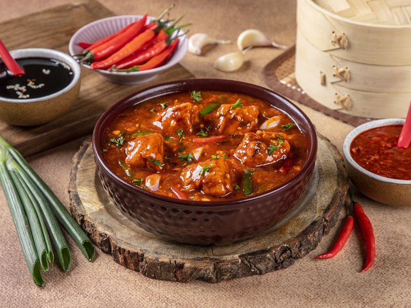 Chicken In Schezwan Sauce Gravy