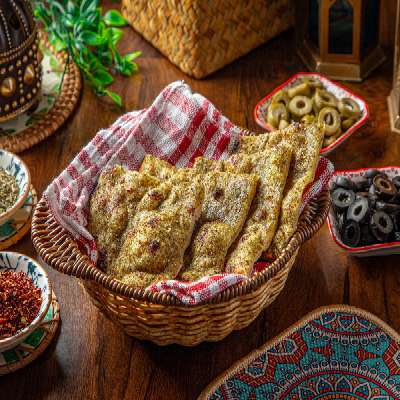 Cheese Zatar Naan