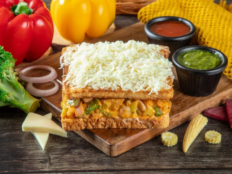 Chicken Cheese Makhani Toast Sandwich