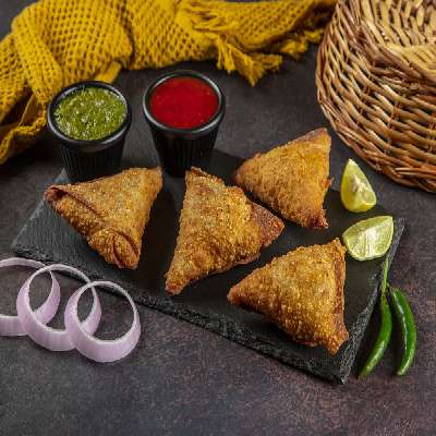 Mutton Samosa (1 Pc)