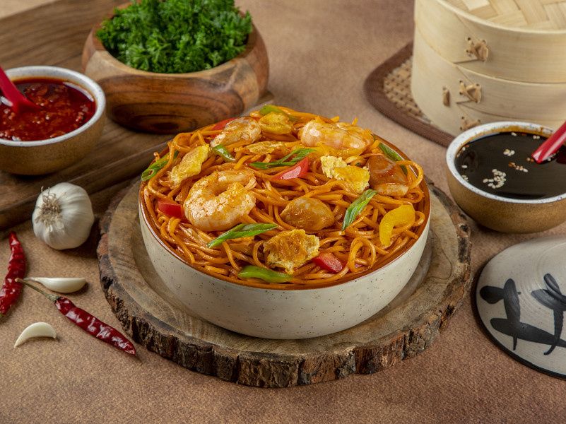 Mixed Schezwan Noodles