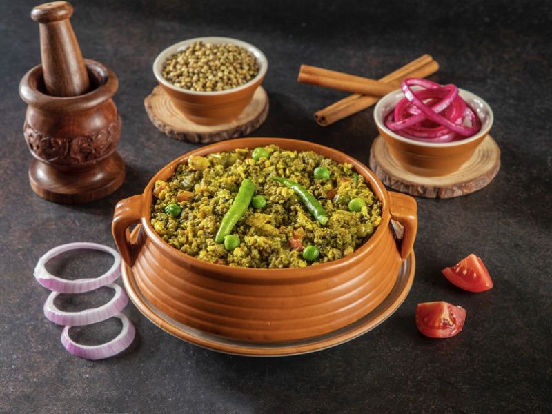 Mutton Kheema With Egg (Gravy)