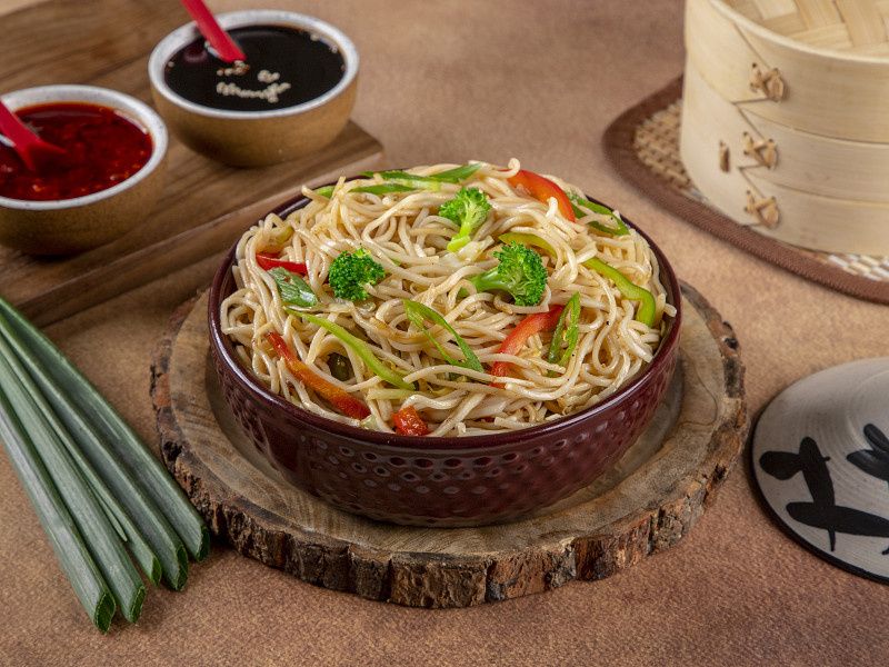 Veg Hakka Noodles