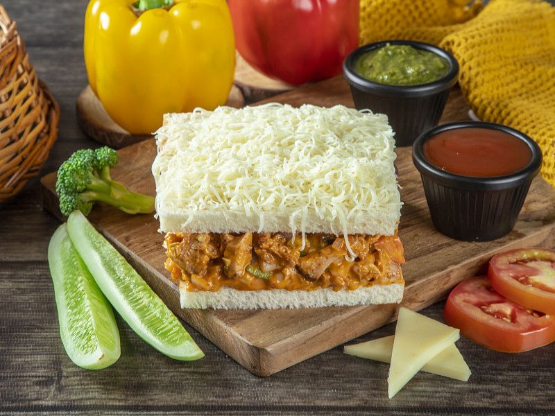 Chicken Cheese Makhani Sandwich