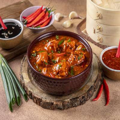 Chicken In Schezwan Sauce Gravy