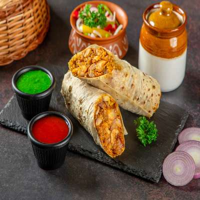 Chicken Hazari Tikka Roll