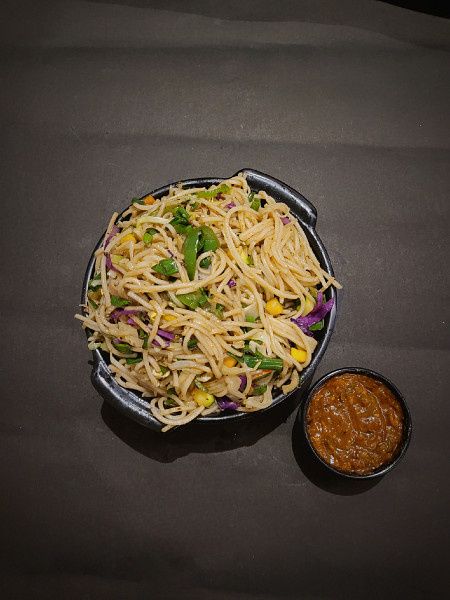 Veg Hakka Noodles