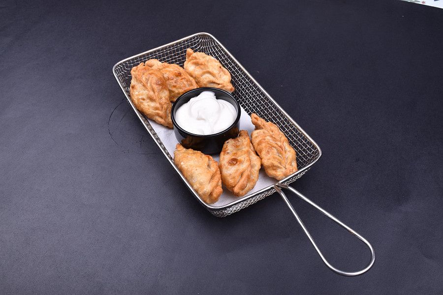 Veg Cheese Fried Momos (6pcs)