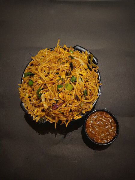 Egg Schezwan Noodles