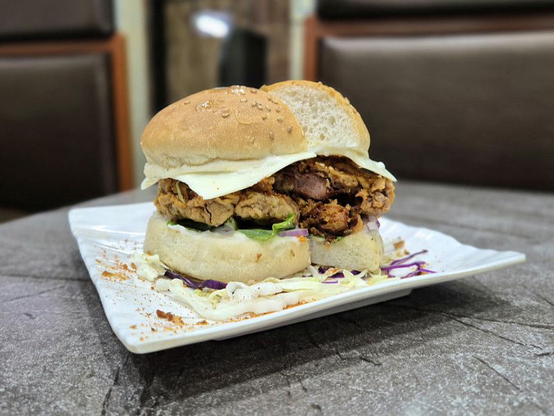 Arabic Chicken Burger