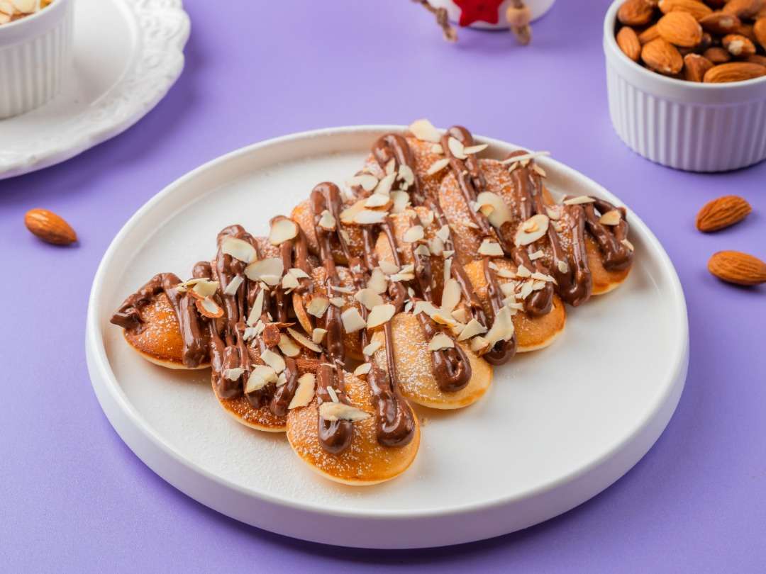 Almighty Almond Pancakes