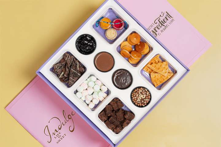 Love 99 Rakhi Fondue Box