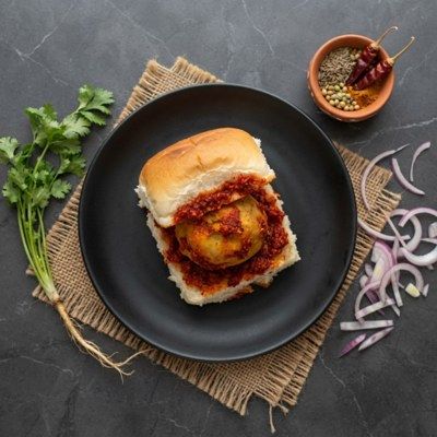 Sezwan Vada Pav 
