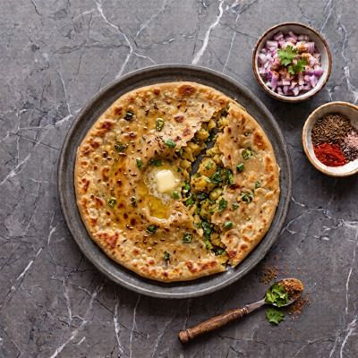 Aloo Pudina Paratha 1pcs