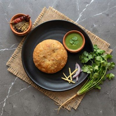 Pyaz Kachori 1pcs