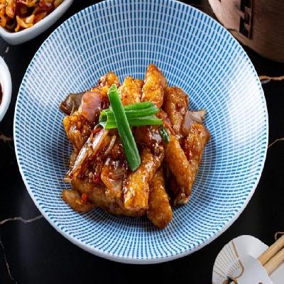 Fish In Soy Chilli Garlic (Mc)