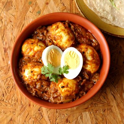 Maharashtrian Egg/Prawn Masala Thali