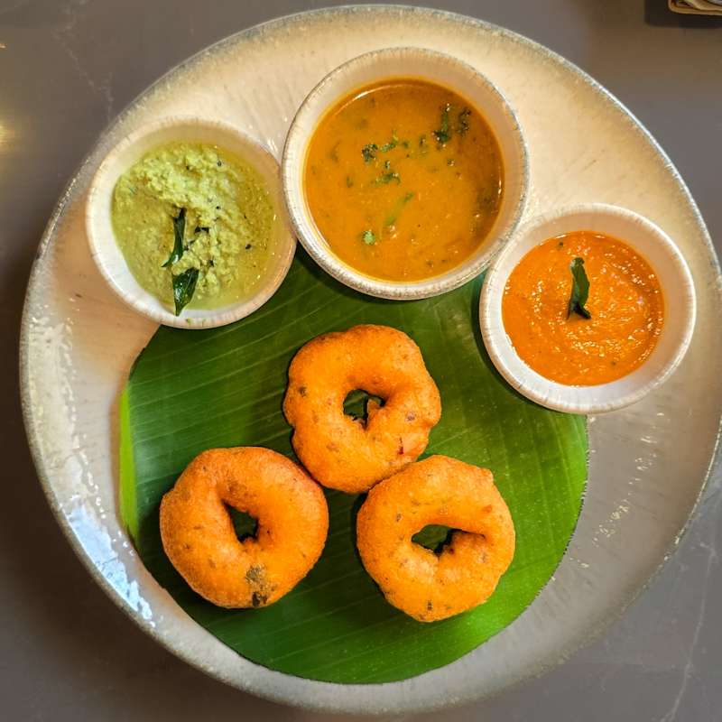 Medu Wada Sambar (3 nos)