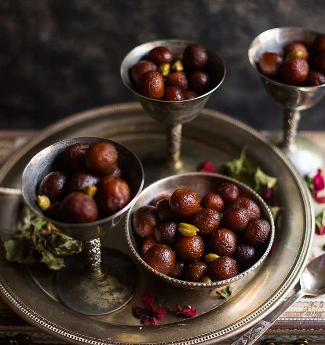Angoori Gulab Jamun