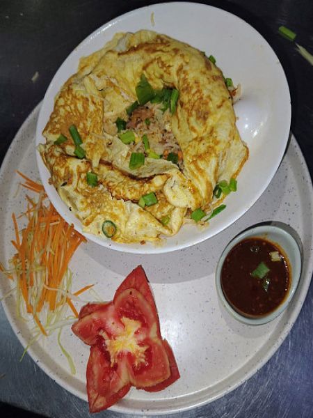 Garlic Omlette Fried Rice
