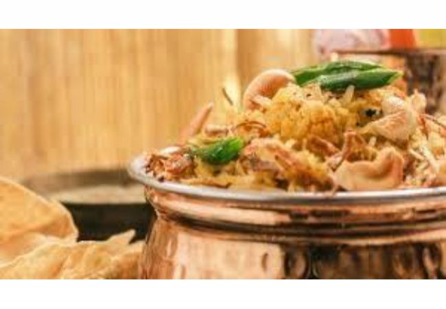 Kaju Hundi Biryani