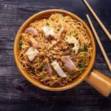 Hakka Noddles Chicken