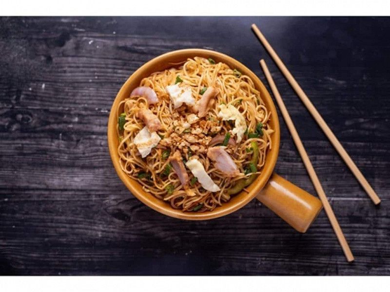 Hakka Noodles Chicken