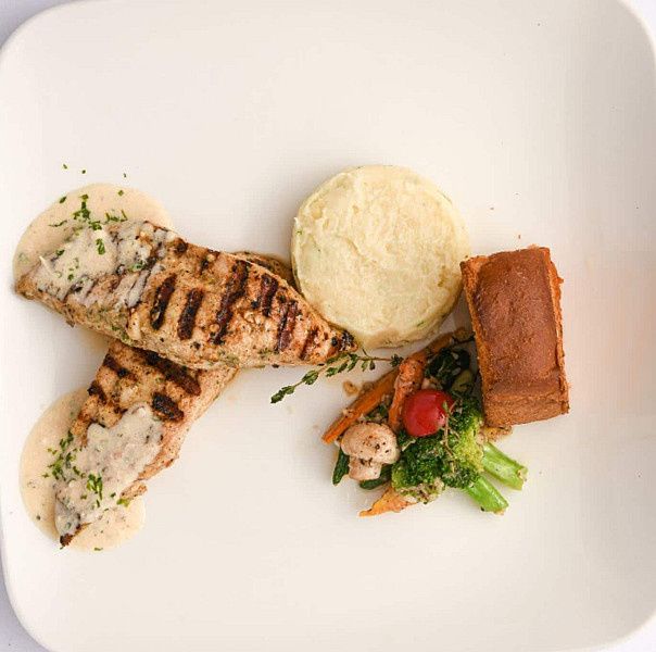 Grilled Fish With Lemon Butter Sauce
