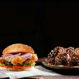 Chicken Strips Burger + Korean Buffalo Sauce Chicken Wings - (4 Pcs)