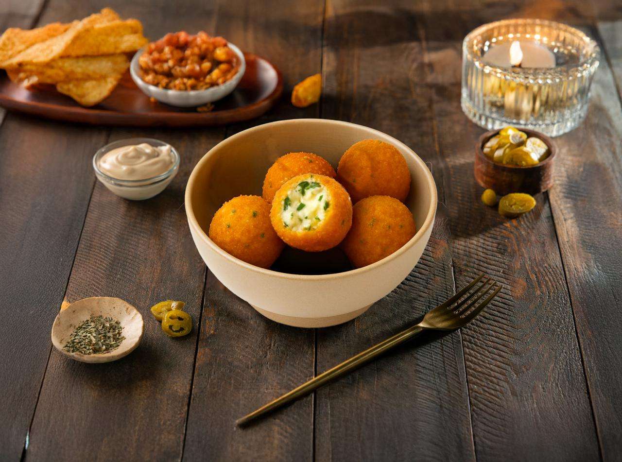 Chicken Herb Cheese Balls (5 Pcs)