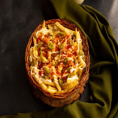 Chilly Mayo Loaded French Fries (veg)