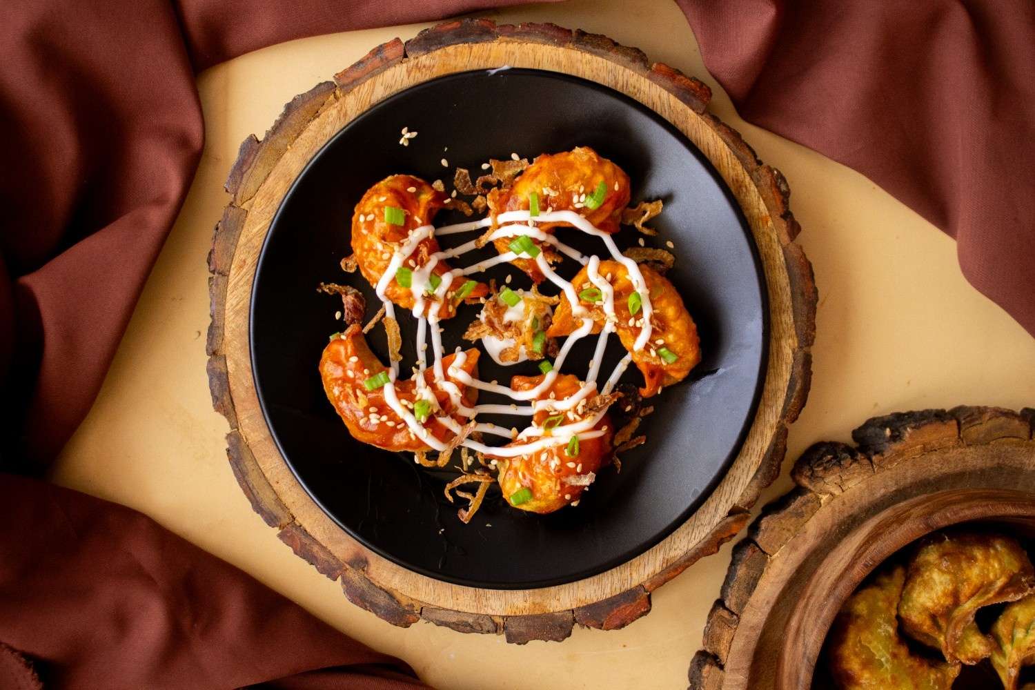 Korean Loaded Honey Gochugang Fried Chicken Momos (5 Pcs)