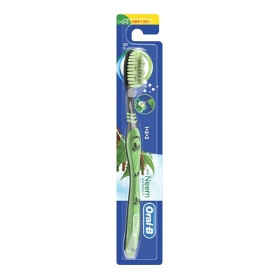 ORAL B PRO HEALTH NEEM CRISS CROSS TOOTH BRUSH