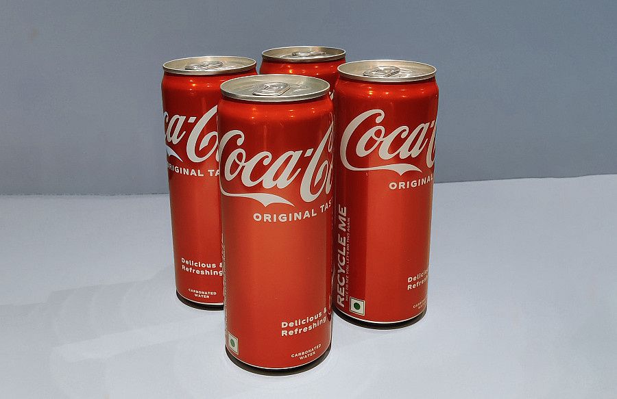 4 Coke Cans