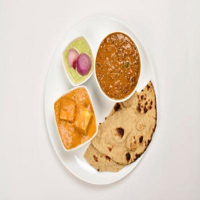 Daal Makhni + Shahi Paneer + 4 Tawa Roti+ Raita+Chutney + Pyaaz