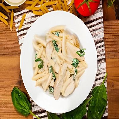 Uncle Poppers Chicken Pasta In Alfredo Sauce