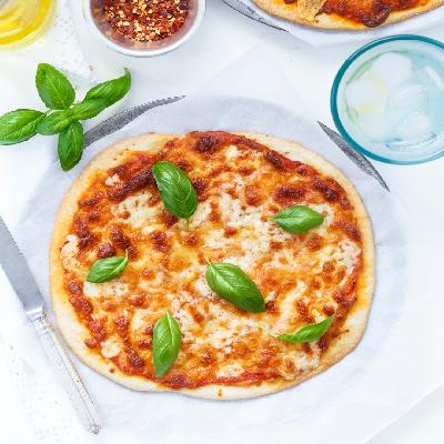 Uncle Poppers Classic Margharita Pizza