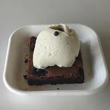Brownie With Ice Cream Tub [1 Piece]
