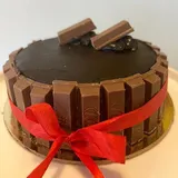 Kitkat Cake