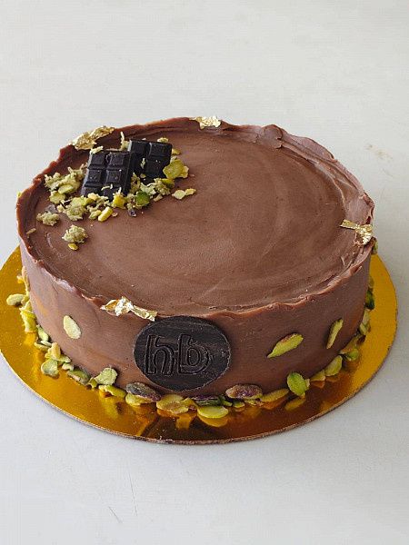 Kunafa Chocolate Cake