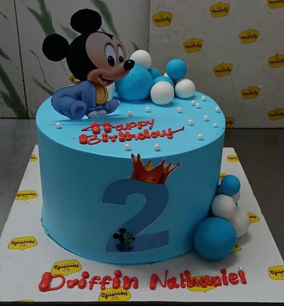 Mickey Mouse Cake