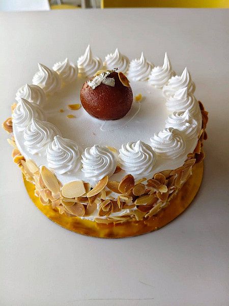 Gulab Jamun Cake