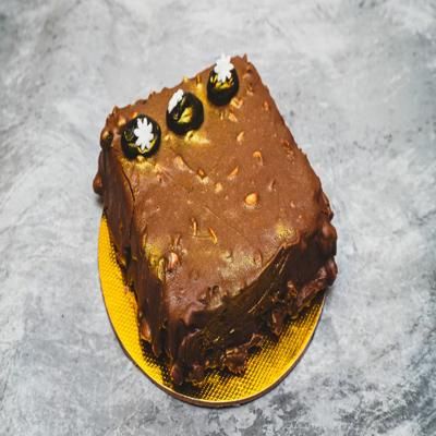 Nutty Crunch Cake
