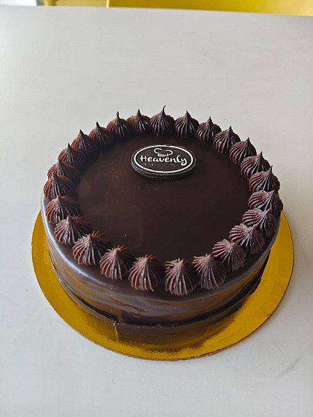 Belgian Chocolate Truffle Cake[uh]