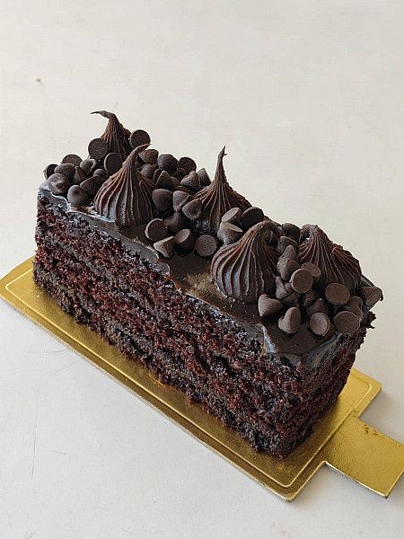 Chocolate Chunks Pastry